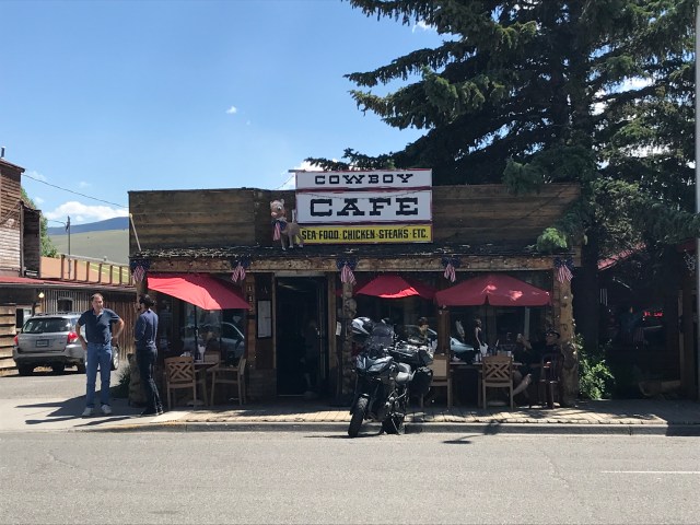 D2bGix3CQae%IAlkqkkiBA