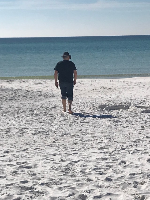 ezqve1cyrgc6mukmj+vefq